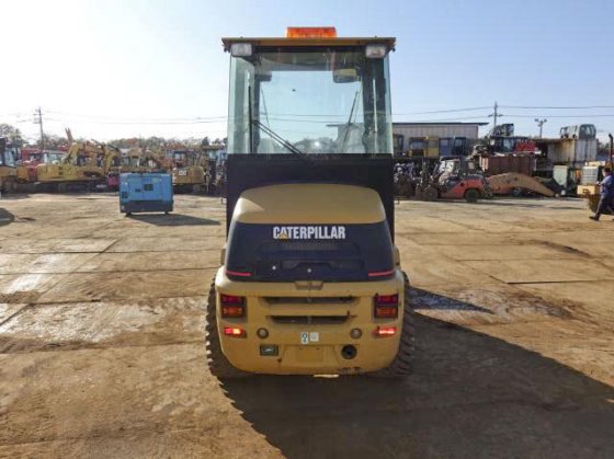 2006 CAT 901B