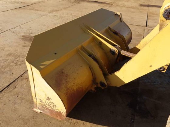 2006 CAT 901B
