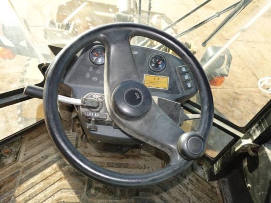 2006 CAT 901B