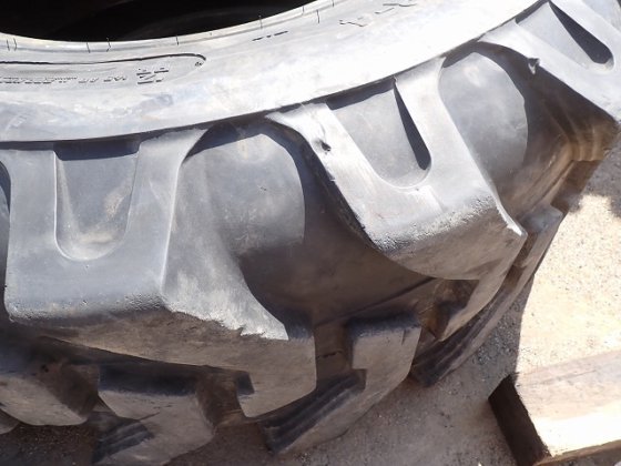 轮胎附件和零件