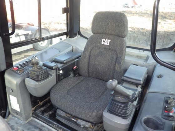 2011 凯特彼勒 D3K