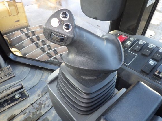 2011 凯特彼勒 D3K