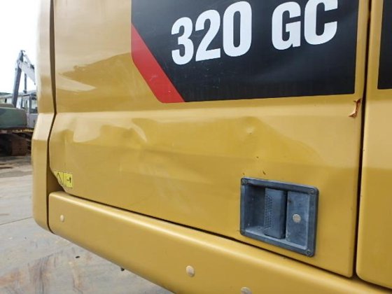 2018 CAT 320GC