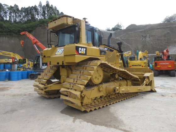 2015年 CAT D6T