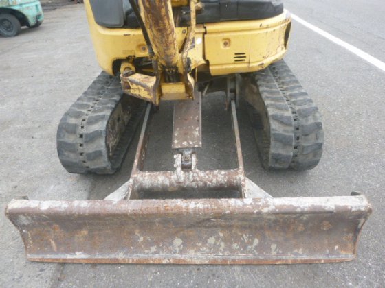 2003 KOMATSU PC30MR 2