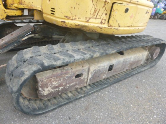 2003 KOMATSU PC30MR 2