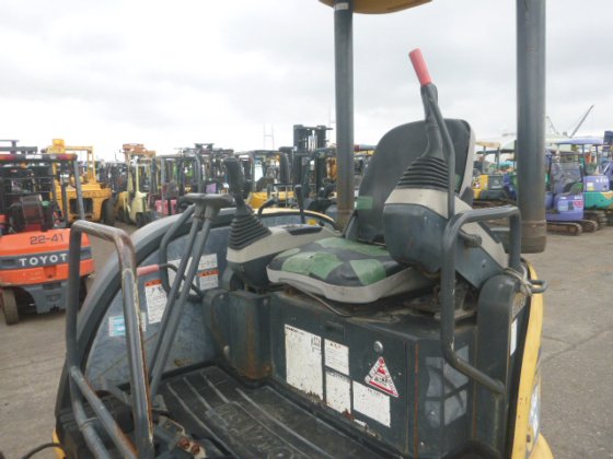 2003 KOMATSU PC30MR 2