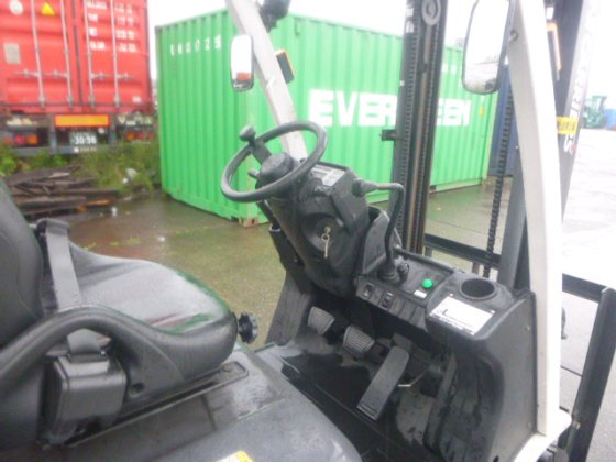 2015 UNICARRIERS P1F1A15D