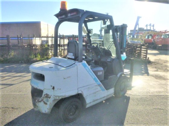 2017 UNICARRIERS FD25T5