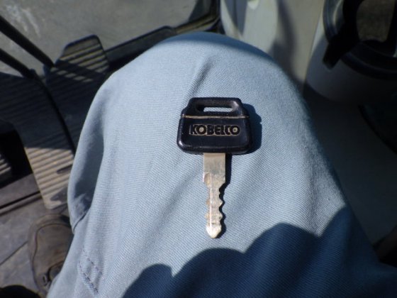 2014 KOBELCO SK135SR 3