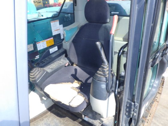 2014 KOBELCO SK135SR 3