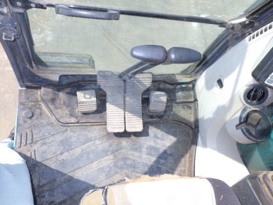 2014 KOBELCO SK135SR 3