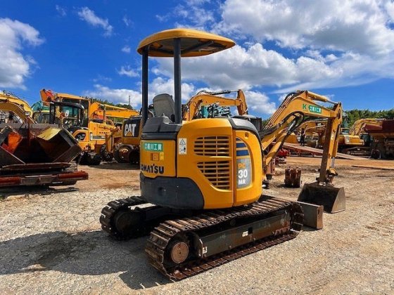 2010款小松PC30MR 3