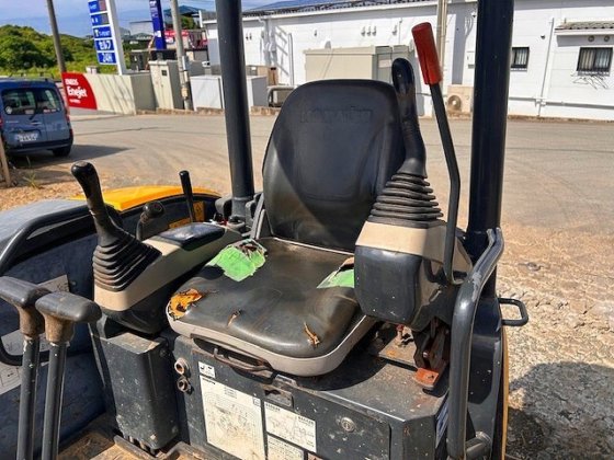 2010款小松PC30MR 3