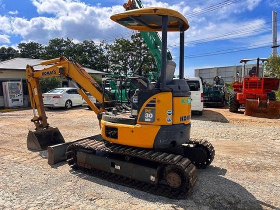 2010款小松PC30MR 3