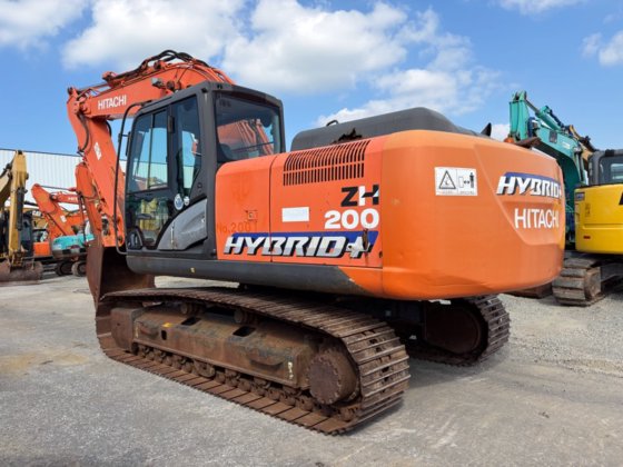 2011款日立ZH200A