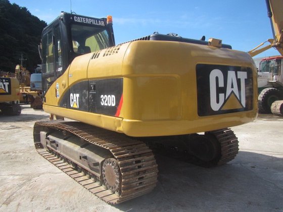 2012 cat 320d e