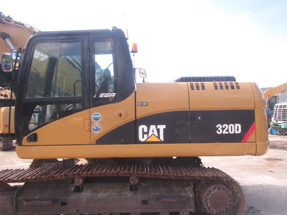 2012 cat 320d e