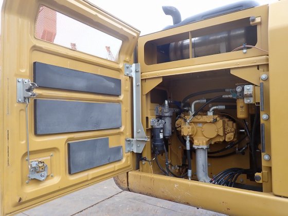 2017 卡特彼勒 320E SXE