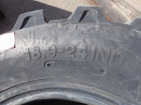 轮胎附件和零件