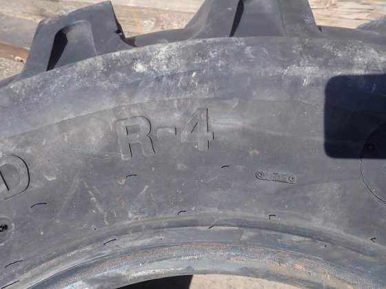 轮胎附件和零件