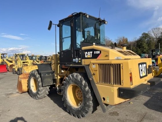 2012 年 CAT 910H