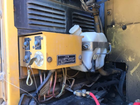 2013年卡特彼勒320D E型