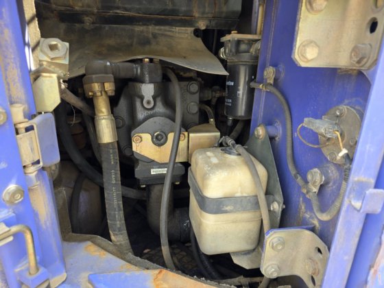 2001 小松 PC128US 2