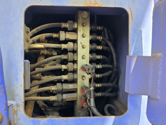 2001 小松 PC128US 2