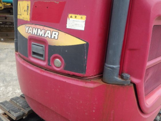 2013 YANMAR VIO17