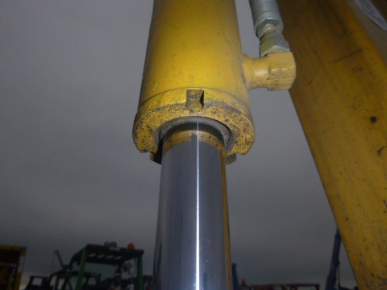 2011 KOMATSU PC40MR 3