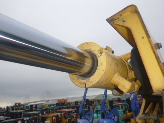 2011 KOMATSU PC40MR 3