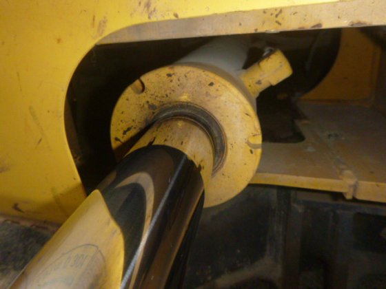 2011 KOMATSU PC40MR 3