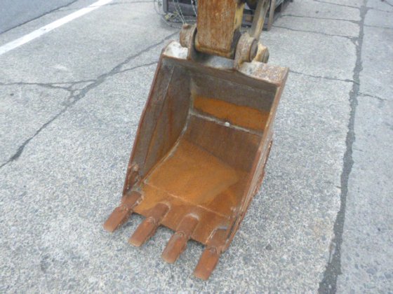 2011 KOMATSU PC40MR 3