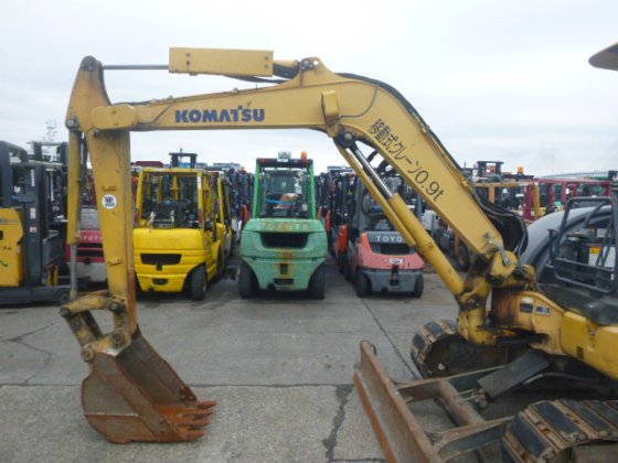 2011 KOMATSU PC40MR 3