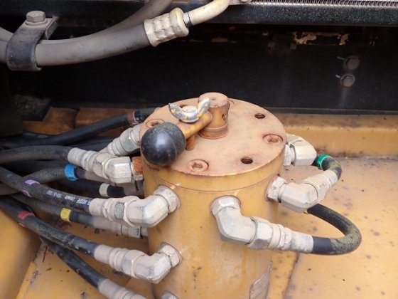 2012年卡特彼勒320D BWZ