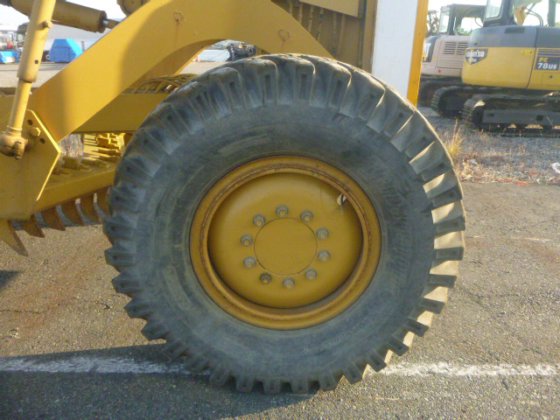 2002 MITSUBISHI MG430E