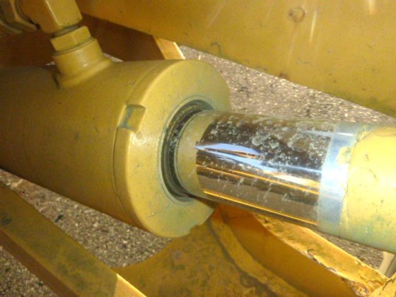 2002 MITSUBISHI MG430E