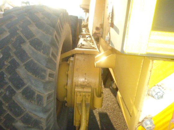 2002 MITSUBISHI MG430E