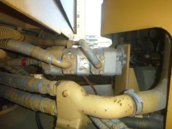 2002 MITSUBISHI MG430E