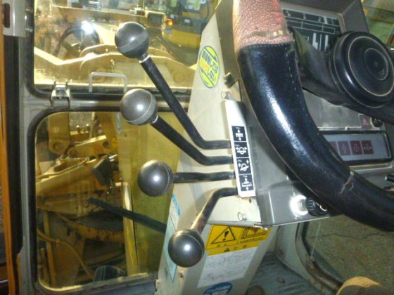 2002 MITSUBISHI MG430E