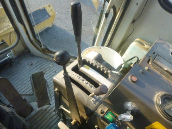 2002 MITSUBISHI MG430E