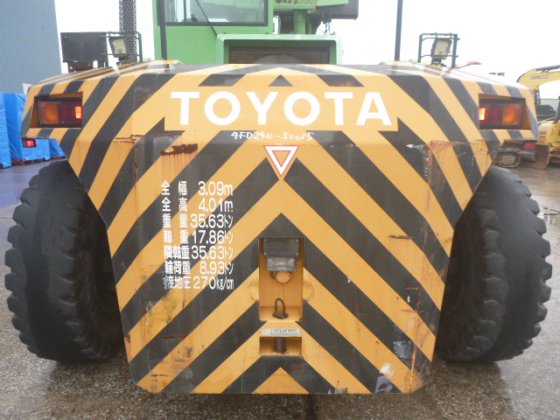 2009 年 TOYOTA 4FD240