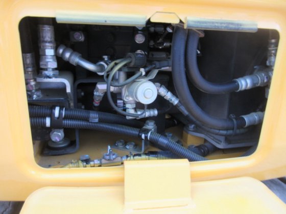 2014 KOMATSU PC78UU 8