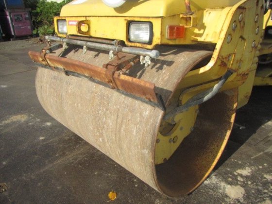 2005 HITACHI CC150C 2