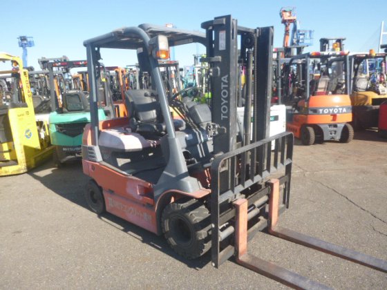 2014 年 TOYOTA 7FB25