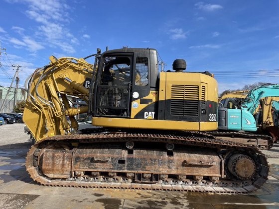 2005 CAT 325C