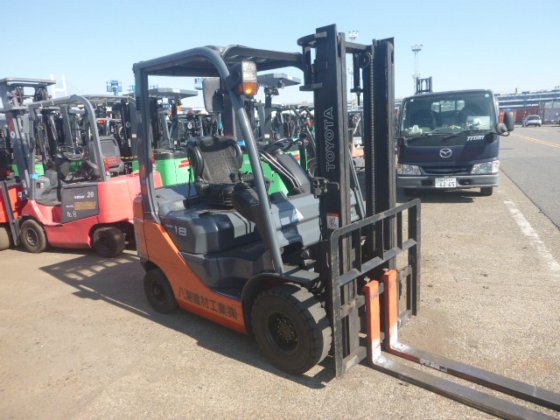 2006 年 TOYOTA 8FD18