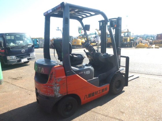 2006 年 TOYOTA 8FD18