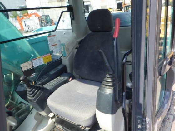 2015 KOBELCO SK135SR 3